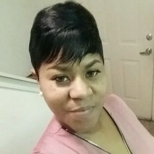 Meet your Posher, Constance